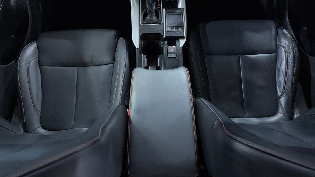 2018 Mitsubishi Eclipse Cross Exceed (2WD), Automatic, 60701 km, Center Console