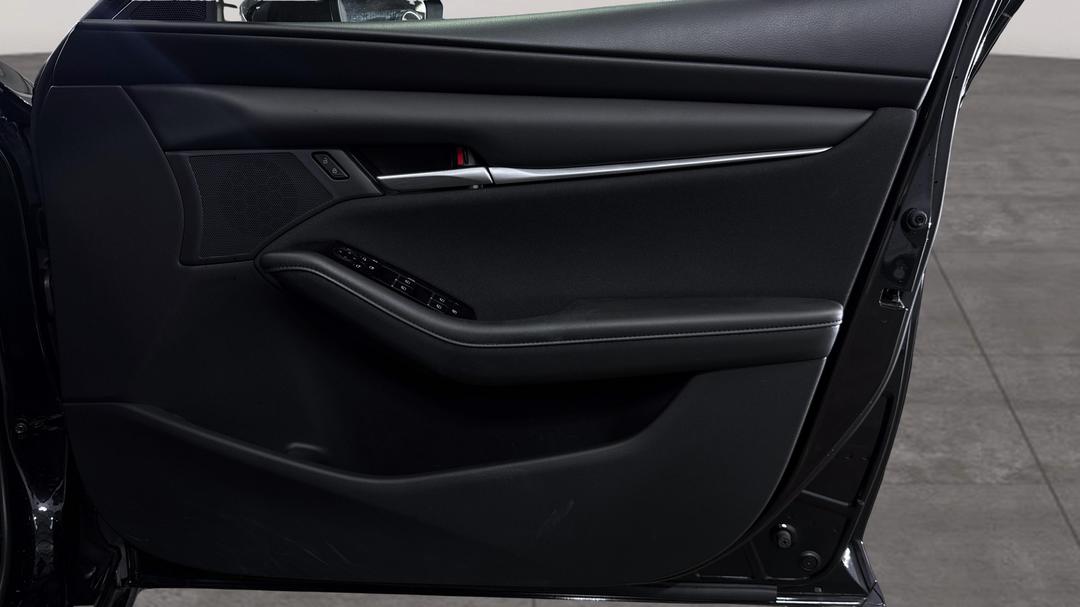 2025 Mazda 3 G20 Pure, Automatic, 9115 km, Speaker View