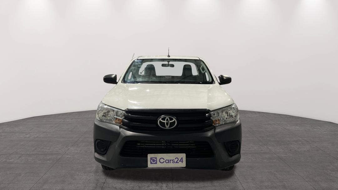 2017 Toyota Hilux Workmate, Manual, 97440 km, Front View