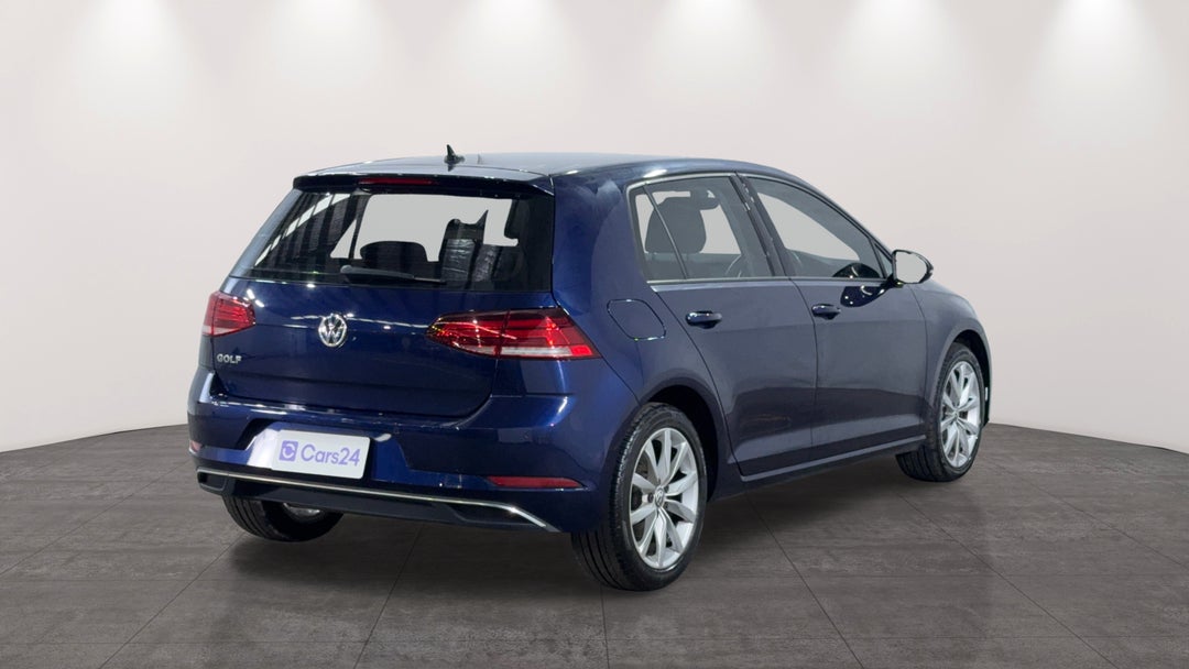 2018 Volkswagen Golf 110 Tsi Comfortline, Automatic, 104628 km, Right Back Diagonal (45- Degree) View