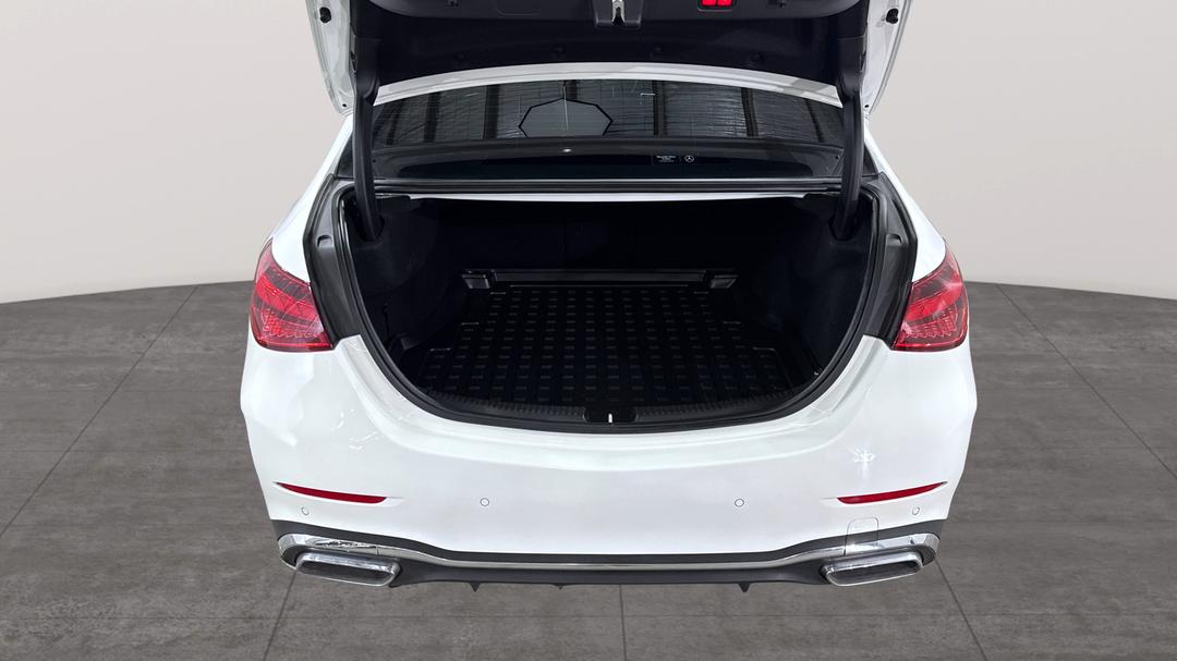 2022 Mercedes-benz C200 Mhev, Automatic, 21105 km, Boot Inside View