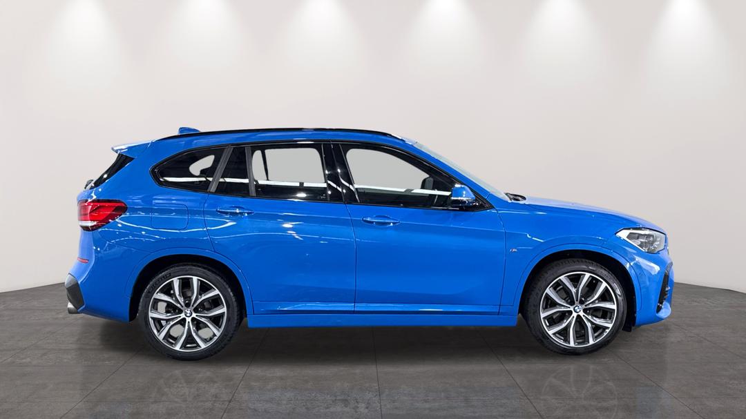 2021 BMW X1 sDrive 20i M Sport, Automatic, 36840 km, Right Side View