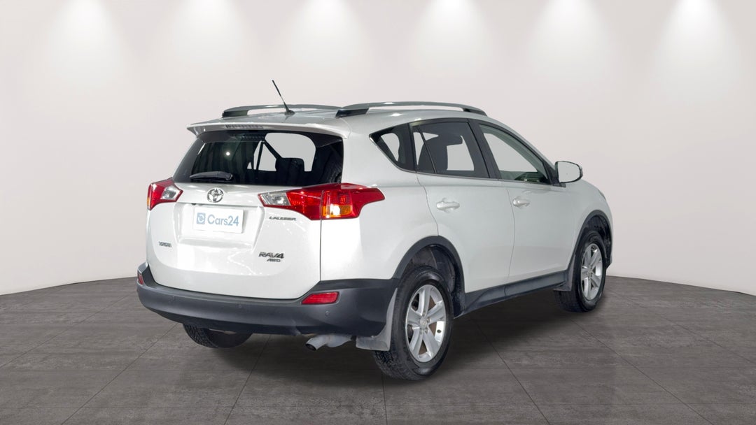 Right Back Diagonal (45- Degree) View