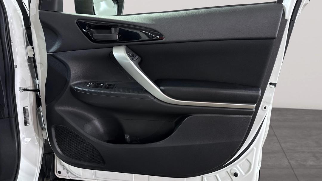 2024 Mitsubishi Eclipse Cross Es (2WD), Automatic, 23474 km, Speaker View