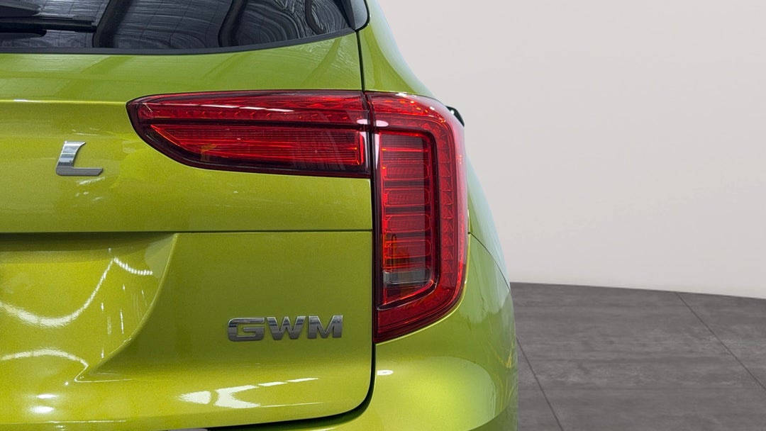 Badge (Boot Right Side)