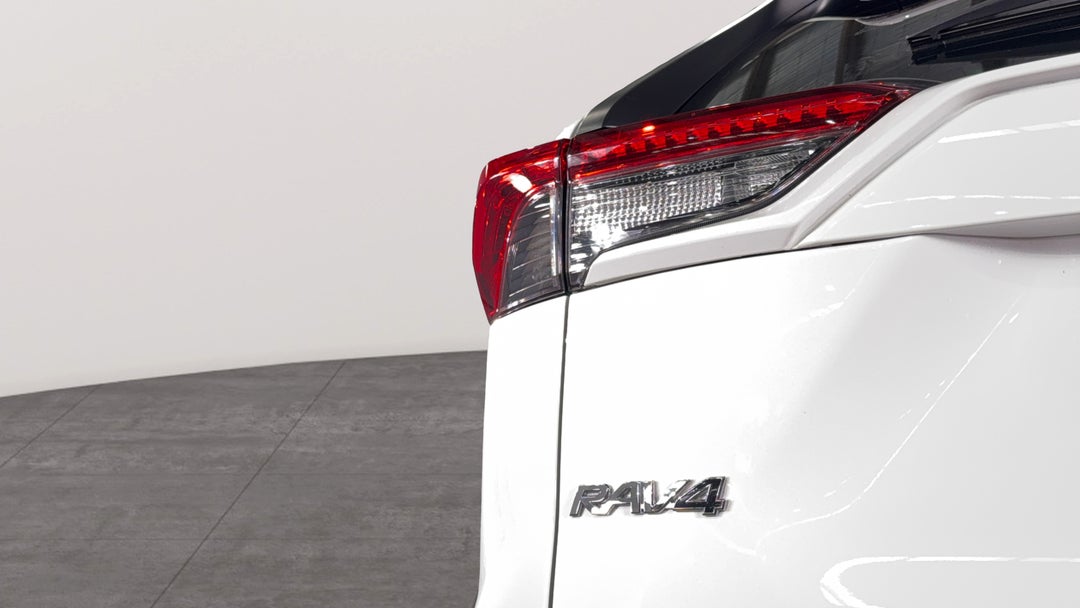 Badge (Boot Left Side)