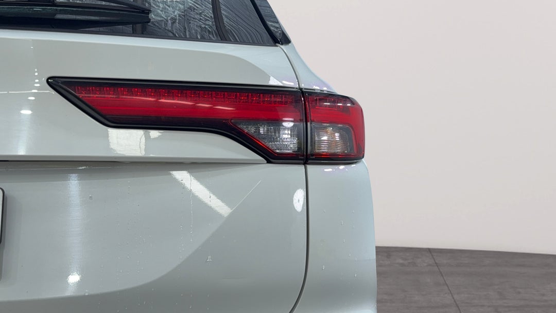 Badge (Boot Right Side)