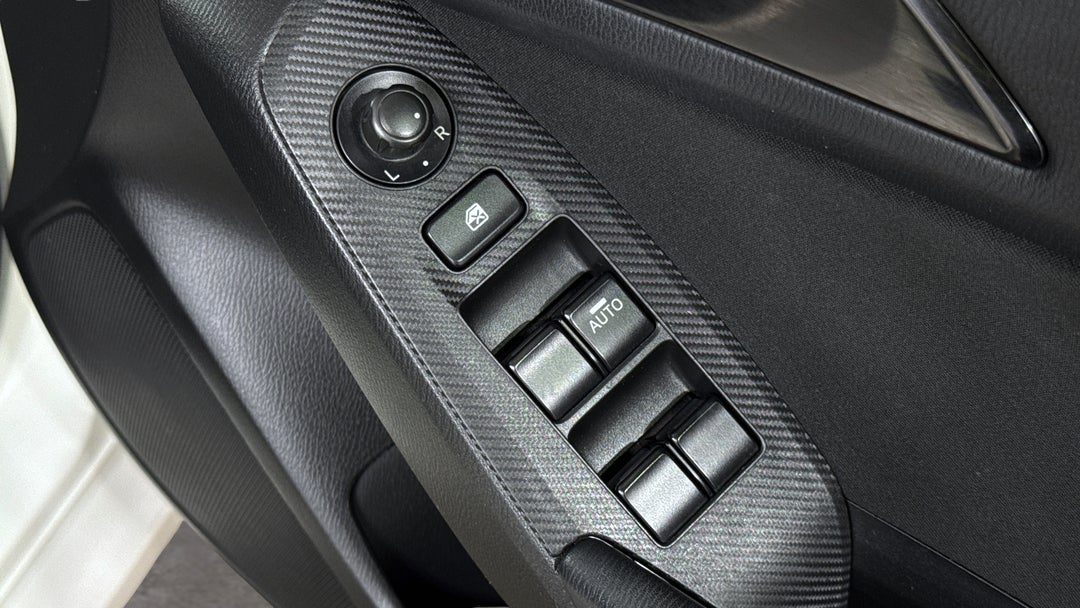 2015 Mazda 3 Neo, Automatic, 148362 km, Drivers Side Door Panel Controls