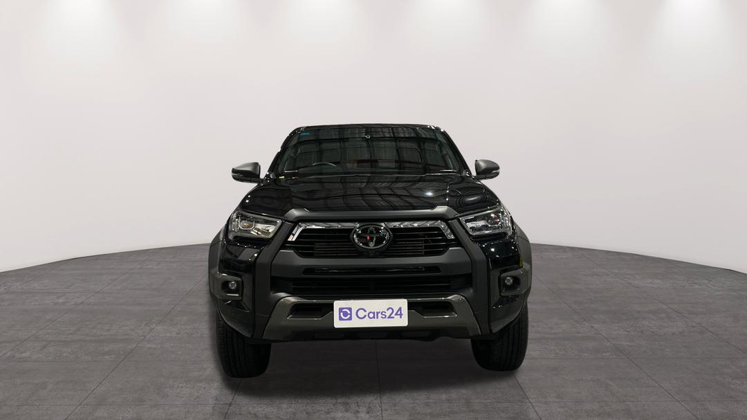2024 Toyota Hilux Rogue 48v (4x4), Automatic, 9767 km, Front View
