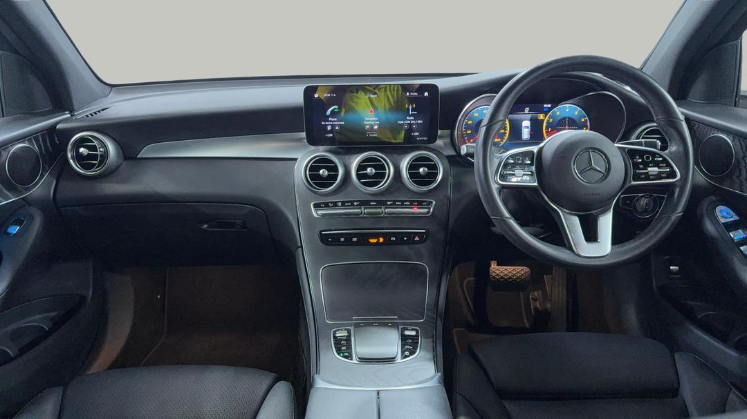 2020 Mercedes-benz GLC 200, Automatic, 62229 km, Dashboard View