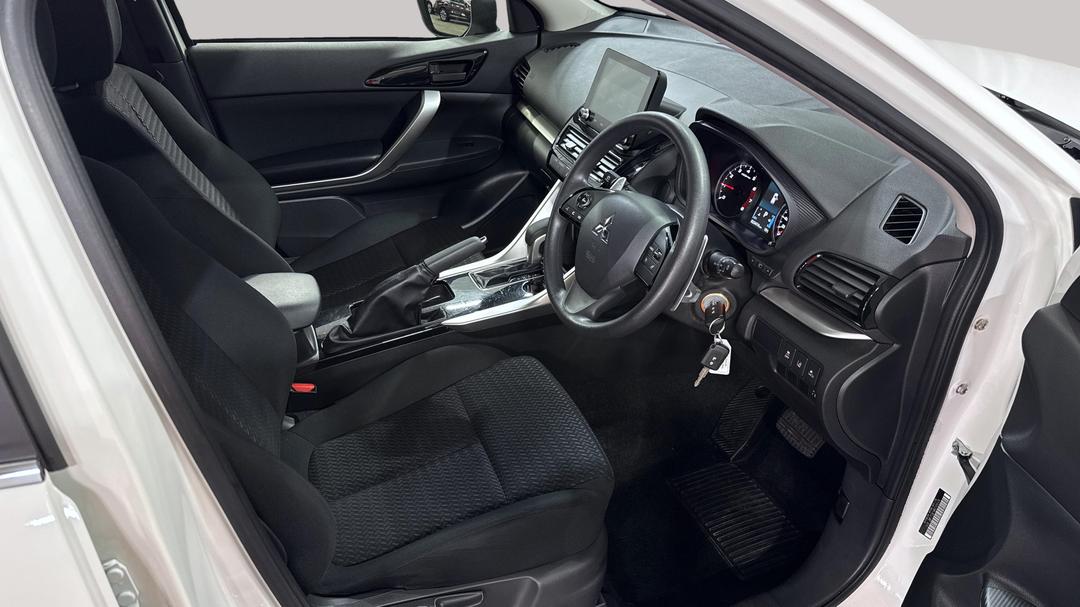 2024 Mitsubishi Eclipse Cross Es (2WD), Automatic, 23474 km, Right Side Front Door Cabin View