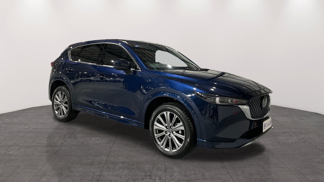 2025 Mazda CX-5 G25 Akera (AWD), Automatic, 7326 km, Right Front Diagonal (45- Degree) View