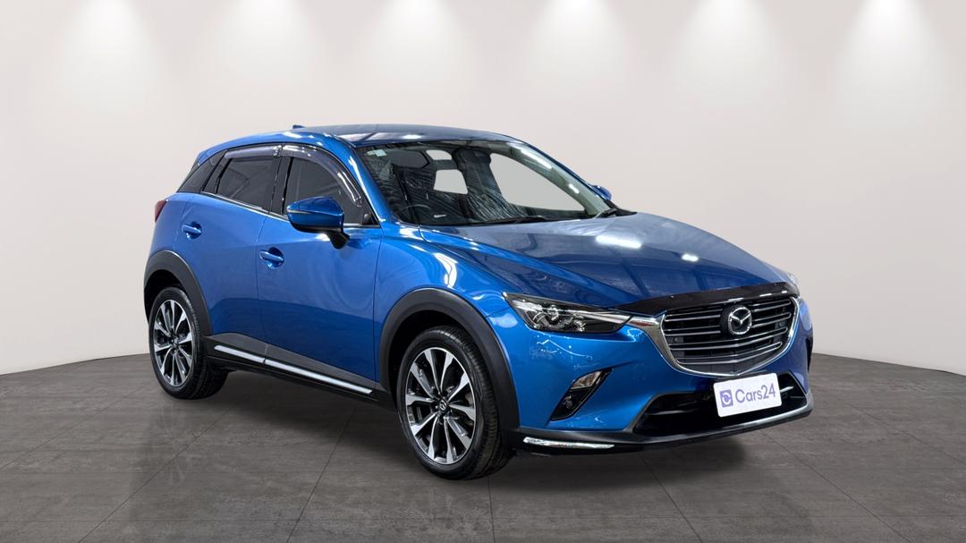 2019 Mazda CX-3 S Touring (AWD), Automatic, 96504 km, Right Front Diagonal (45- Degree) View