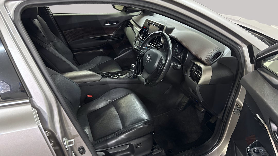 2017 Toyota C-HR Koba (AWD), Automatic, 107892 km, Right Side Front Door Cabin View