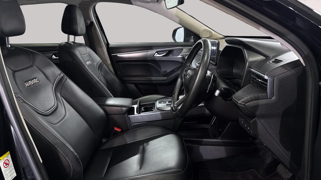 2022 GWM Haval Jolion Lux, Automatic, 93073 km, Right Side Front Door Cabin View