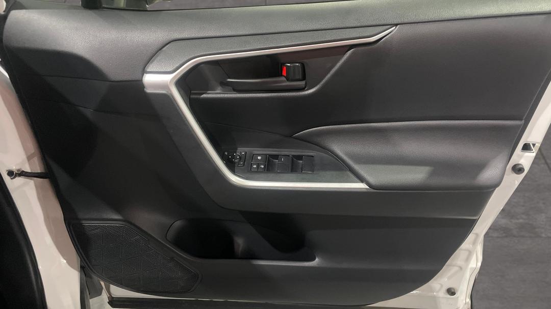 2023 Toyota RAV4 Gx (2WD) Hybrid, Automatic, 47607 km, Speaker View