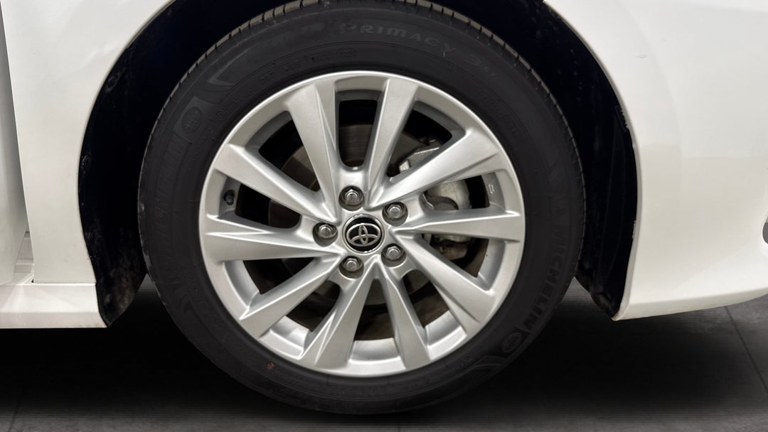 2024 Toyota Camry Ascent, Automatic, 52252 km, Right Front Wheel