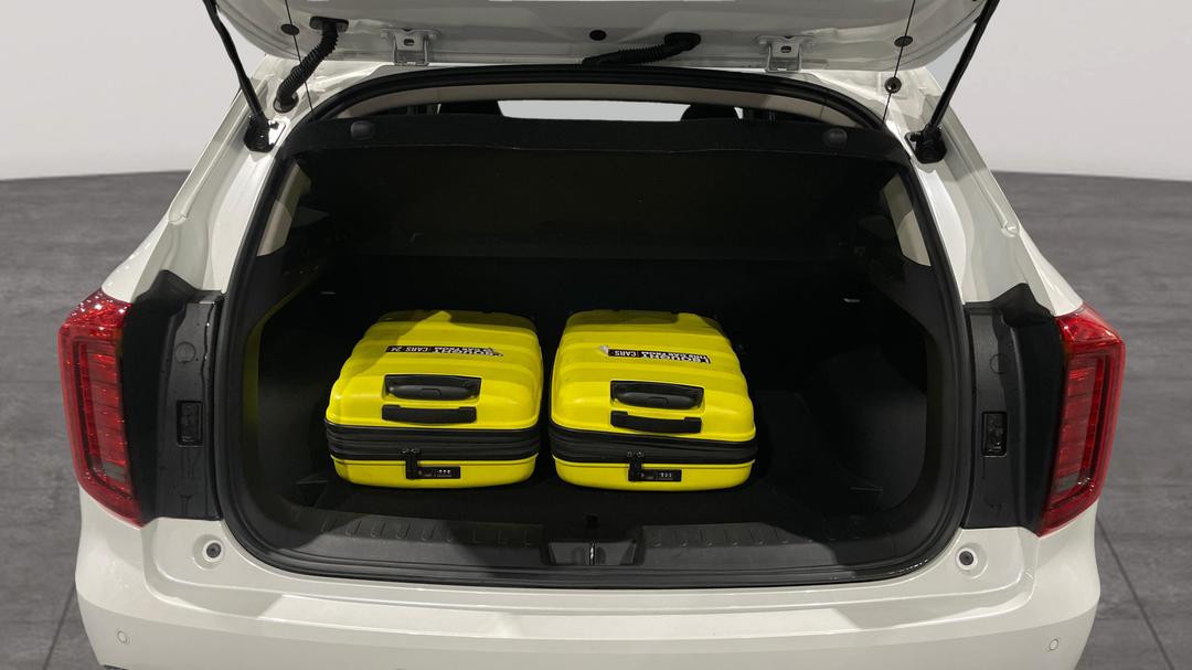 2022 GWM Haval Jolion Ultra, Automatic, 43231 km, Boot Inside View with Luggage