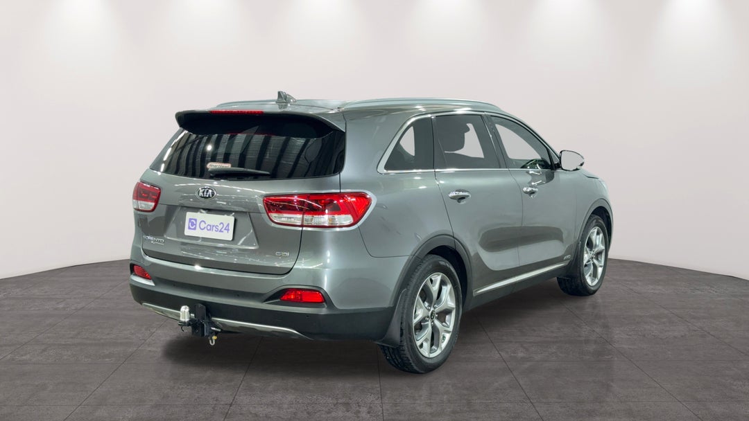 Right Back Diagonal (45- Degree) View