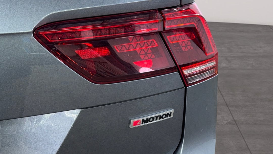 2018 Volkswagen Tiguan Allspace 162 Tsi Highline, Automatic, 99063 km, Badge (Boot Right Side)