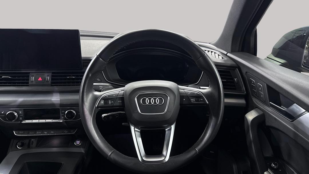 2021 Audi Q5 45 Tfsi Quattro Sport Mhev, Automatic, 71642 km, Steering Wheel Close-up