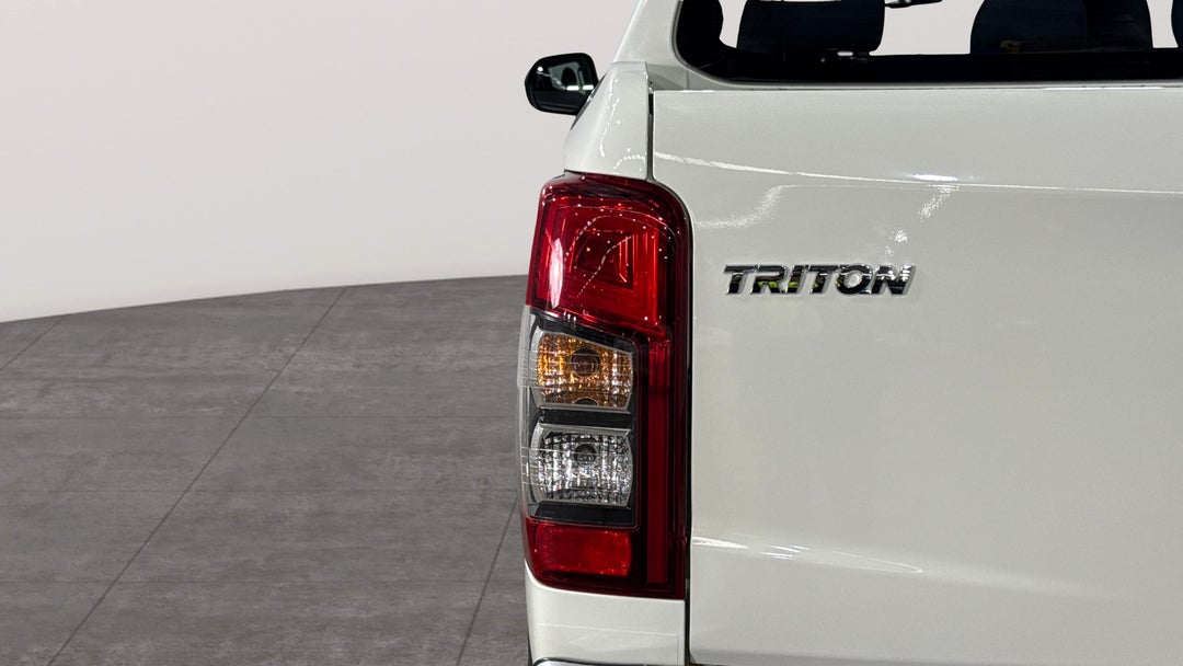 2021 Mitsubishi Triton Glx+ (4x4), Automatic, 119004 km, Badge (Boot Left Side)