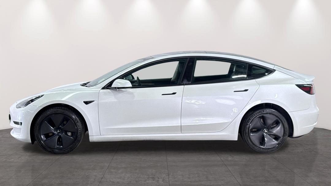 2022 Tesla Model 3 Rear-wheel Drive, Automatic, 43842 km, Left Side View