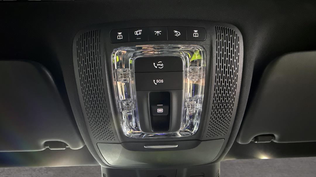 2020 Mercedes-benz GLA 200, Automatic, 72379 km, On-Roof Controls/Sunglass holder