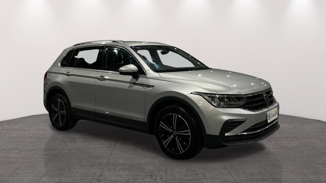 2021 Volkswagen Tiguan 110tsi Life, Automatic, 107906 km, Right Front Diagonal (45- Degree) View
