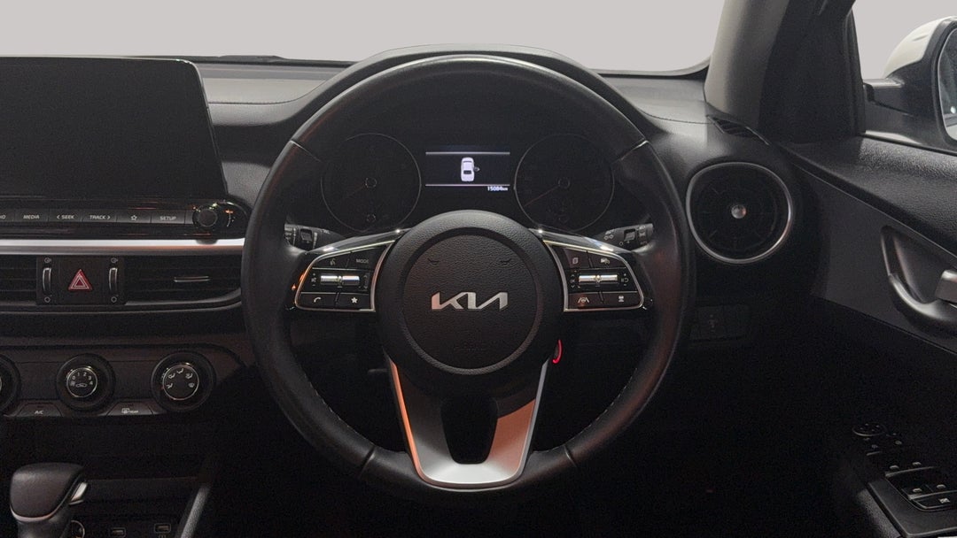 2024 Kia Cerato S, Automatic, 15084 km, Steering Wheel Close-up