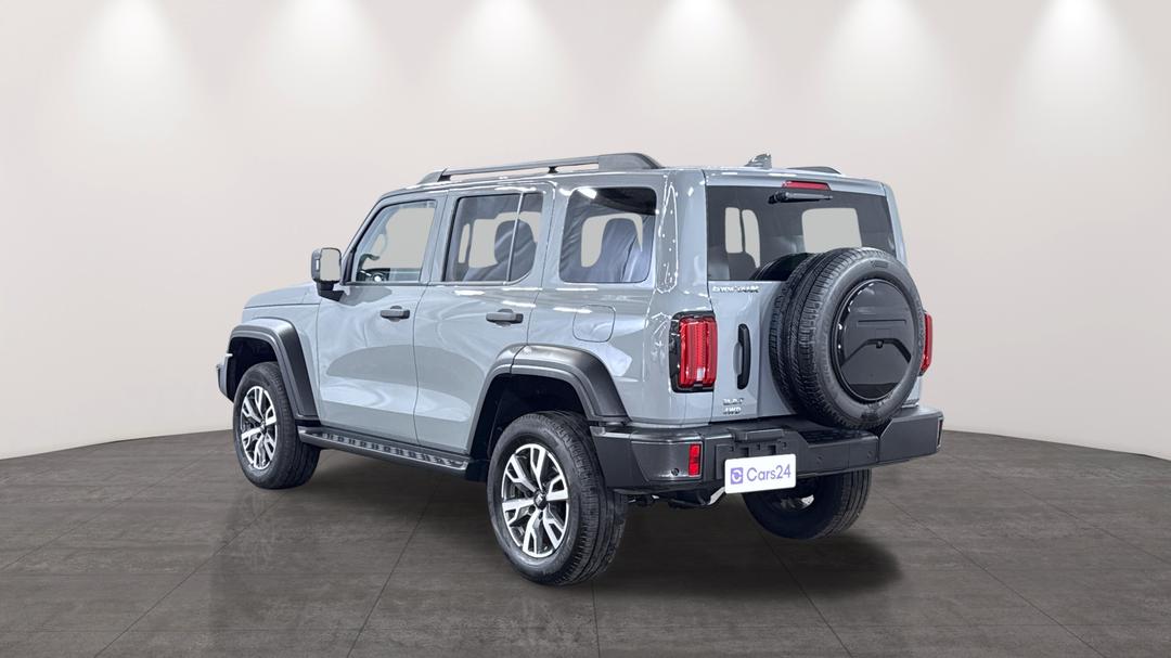 2025 GWM Tank 300 Ultra Diesel, Automatic, 27304 km, Left Back Diagonal (45- Degree) View