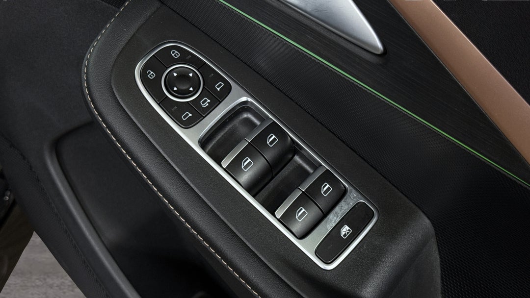 2023 Chery Omoda 5 Bx (basic Version), Automatic, 27245 km, Drivers Side Door Panel Controls