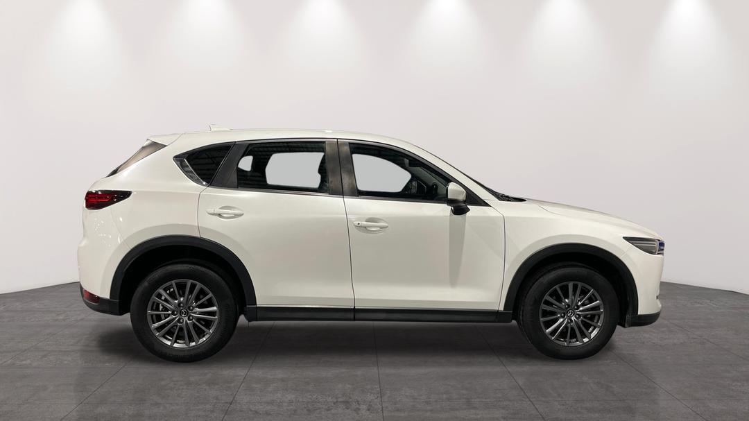 2017 Mazda CX-5 Maxx Sport (4x4), Automatic, 122567 km, Right Side View