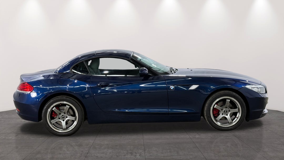 2011 BMW Z4 sDrive 23i, Automatic, 83315 km, Right Side View