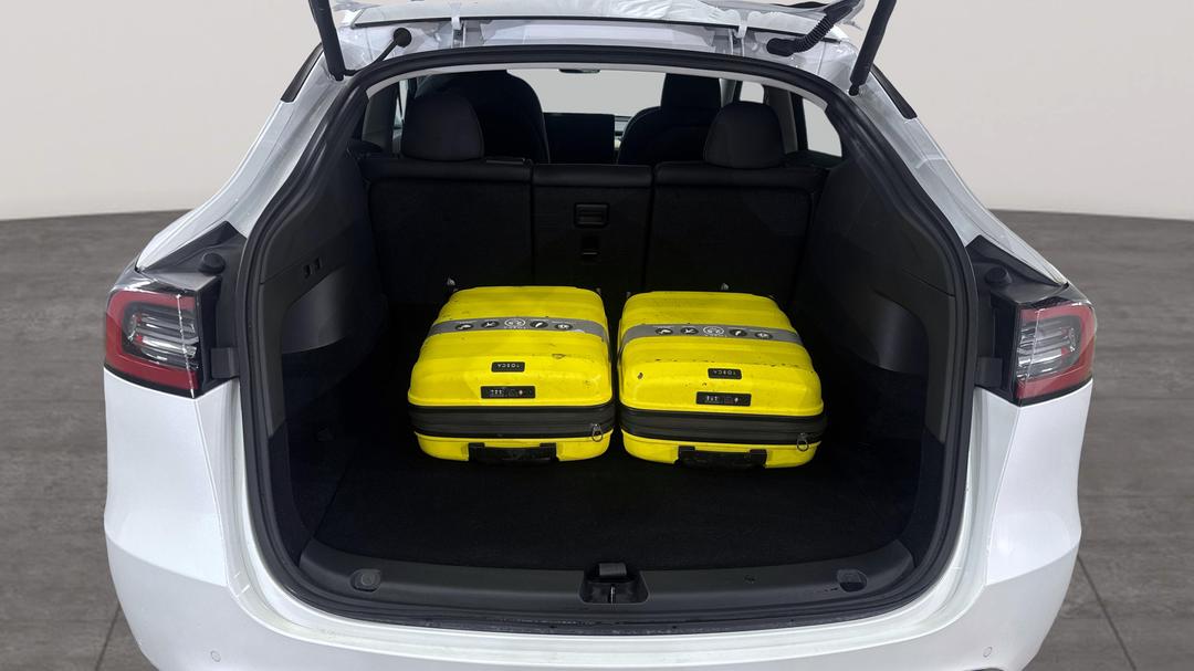 2022 Tesla Model Y Rear-wheel Drive, Automatic, 35135 km, Boot Inside View with Luggage