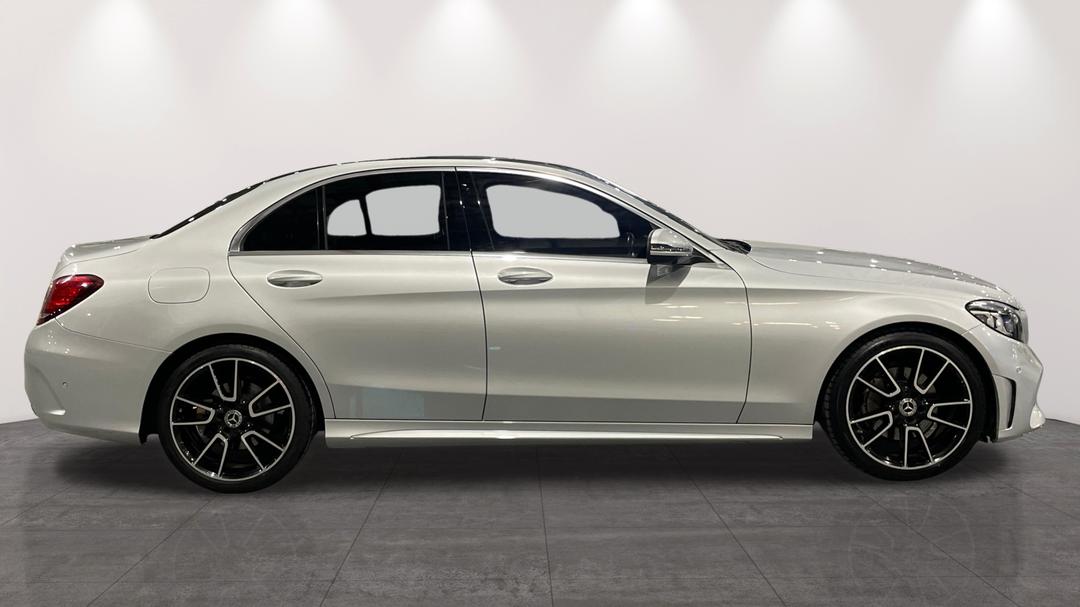 2019 Mercedes-benz C200 Eq (hybrid), Automatic, 70508 km, Right Side View