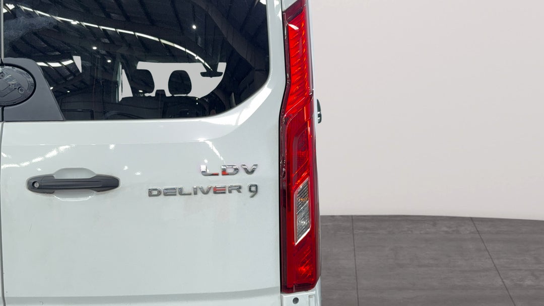 Badge (Boot Right Side)