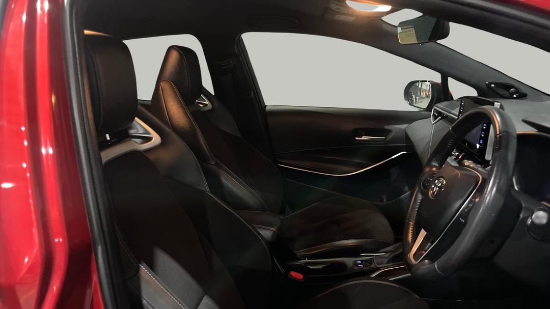 2020 Toyota Corolla Zr Hybrid, Automatic, 81999 km, Right Side Front Door Cabin View