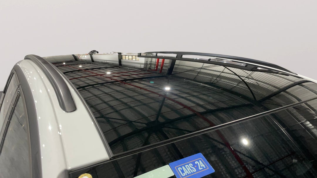 2025 Volkswagen Id.4 Pro, Automatic, 6405 km, Roof/Sunroof View