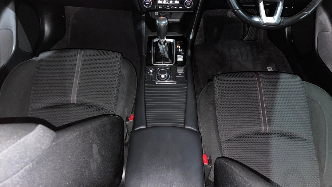 2018 Mazda Mazda3 Maxx Sport, Automatic, 23047 km, Center Console