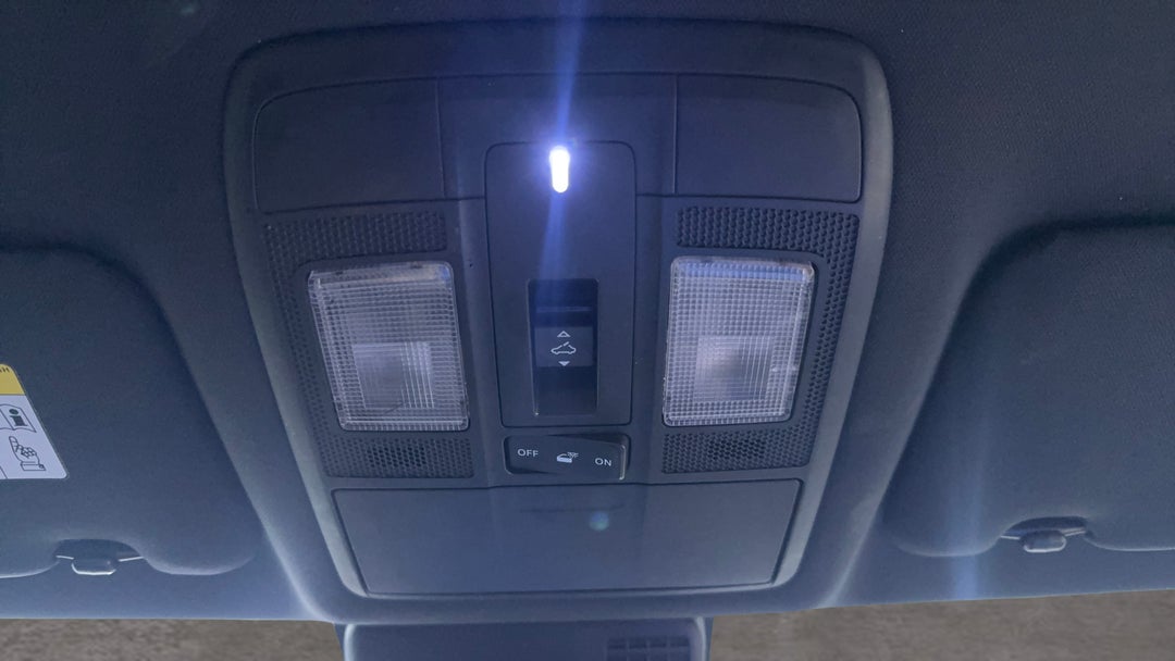 On-Roof Controls/Sunglass holder