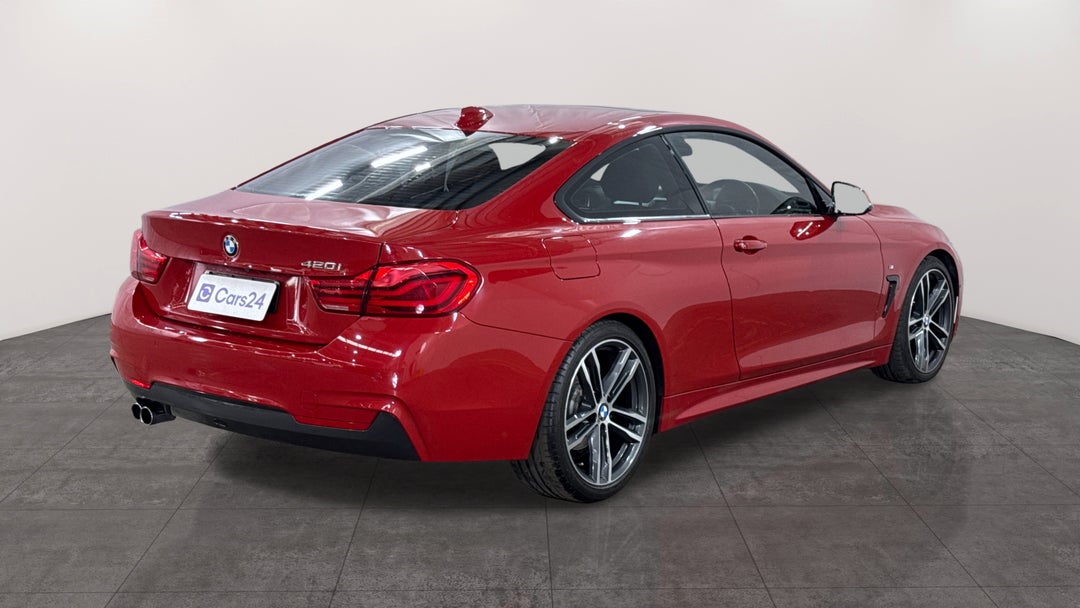 2017 BMW 420i M Sport, Automatic, 76757 km, Right Back Diagonal (45- Degree) View