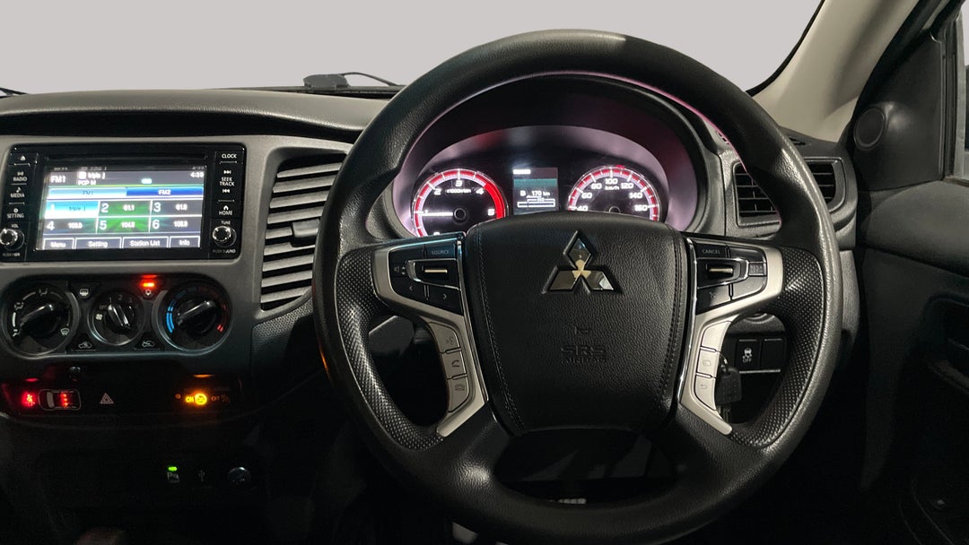2018 Mitsubishi Triton Glx (4x4), Automatic, 78237 km, Steering Wheel Close-up