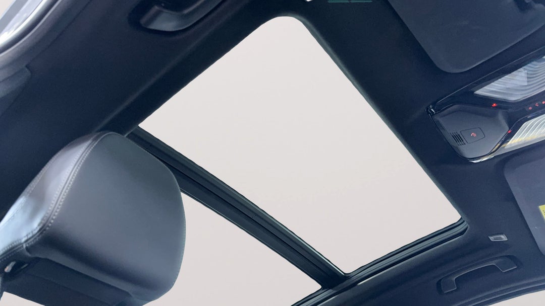 Interior Sunroof/Moonroof