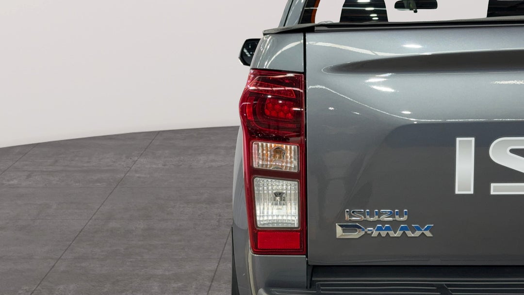 Badge (Boot Left Side)