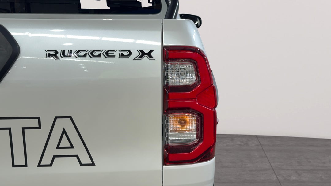 Badge (Boot Right Side)