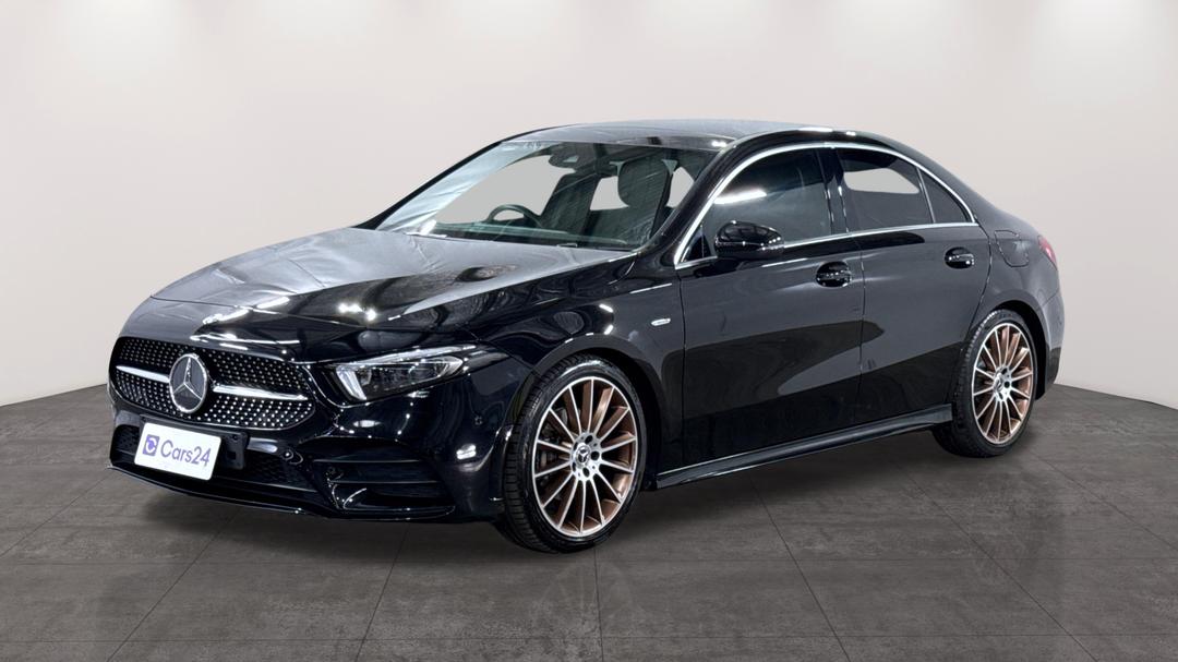 2019 Mercedes-benz A200 A200, Automatic, 43519 km, Left Front Diagonal (45- Degree) View
