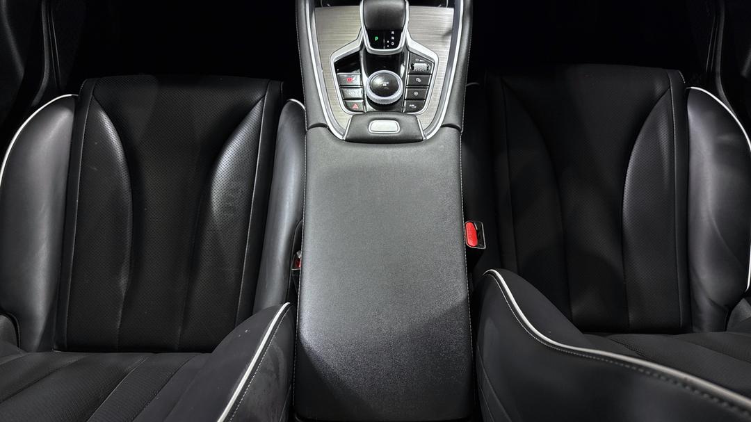 2025 Chery Tiggo 7 Pro Se+, Automatic, 13248 km, Center Console