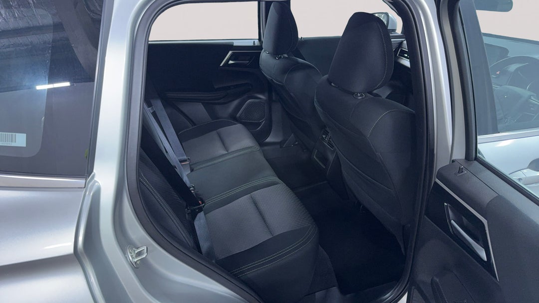 2024 Mitsubishi Outlander Es 5 Seat (2wd), Automatic, 54378 km, Right Side Rear Door Cabin View