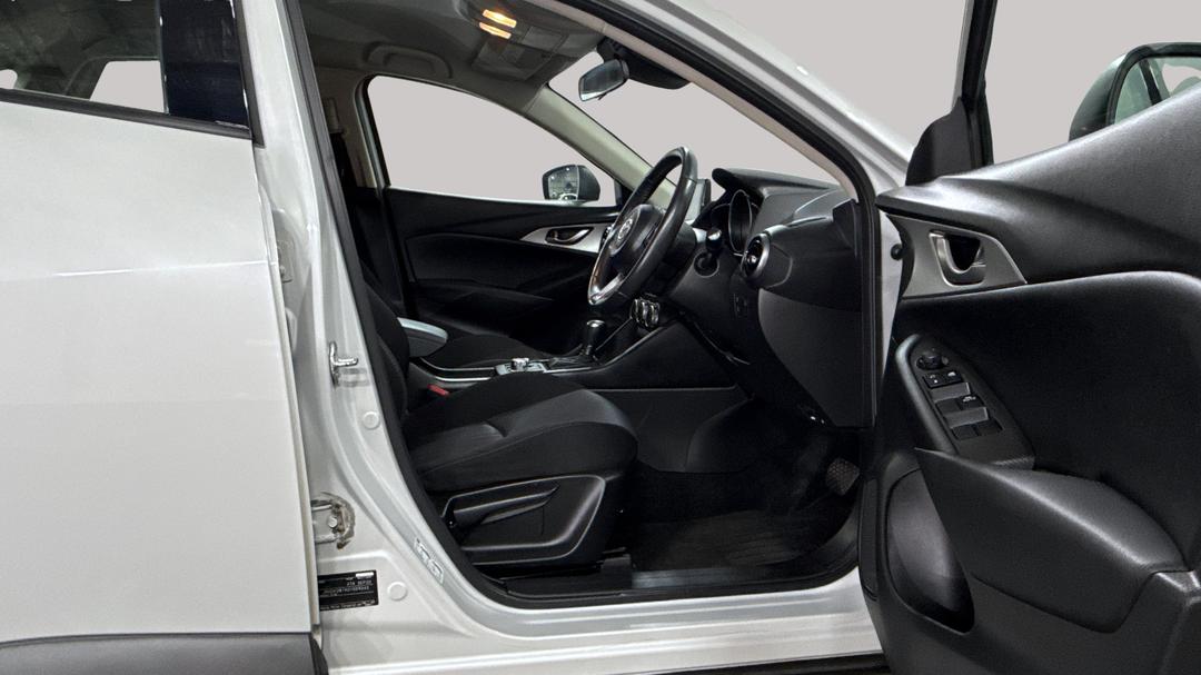 2020 Mazda CX-3 Maxx Sport (FWD), Automatic, 112237 km, Right Side Front Door Cabin View